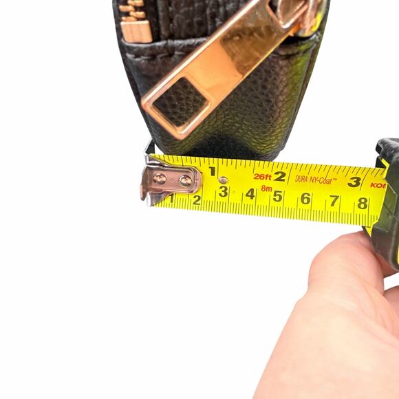 Marc Jacobs Black Pebbled Leather Round Crossbody Bag - Picture 6 of 12